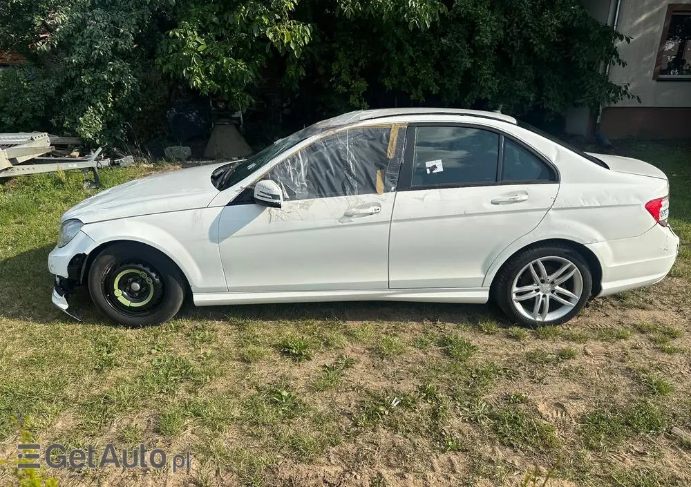 MERCEDES-BENZ Klasa C 200 CDI DPF (BlueEFFICIENCY)