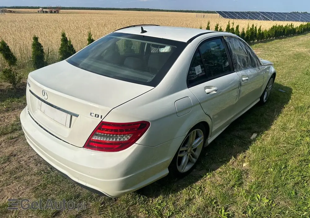 MERCEDES-BENZ Klasa C 200 CDI DPF (BlueEFFICIENCY)