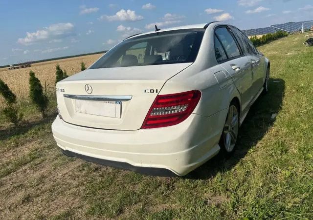 MERCEDES-BENZ Klasa C 200 CDI DPF (BlueEFFICIENCY)