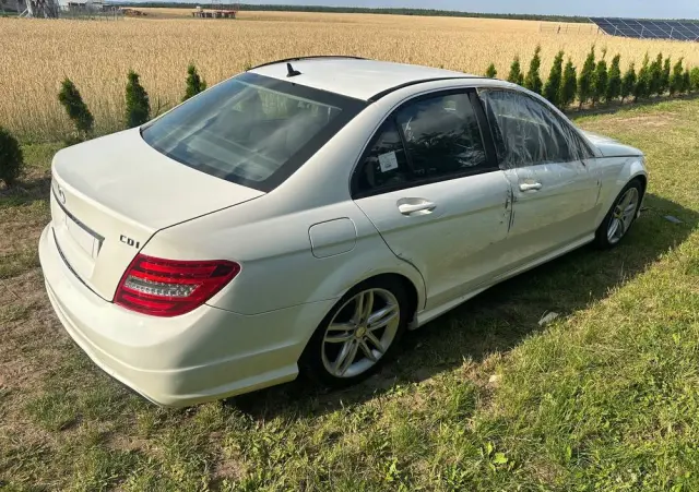 MERCEDES-BENZ Klasa C 200 CDI DPF (BlueEFFICIENCY)