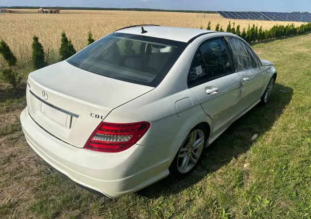 MERCEDES-BENZ Klasa C 200 CDI DPF (BlueEFFICIENCY)