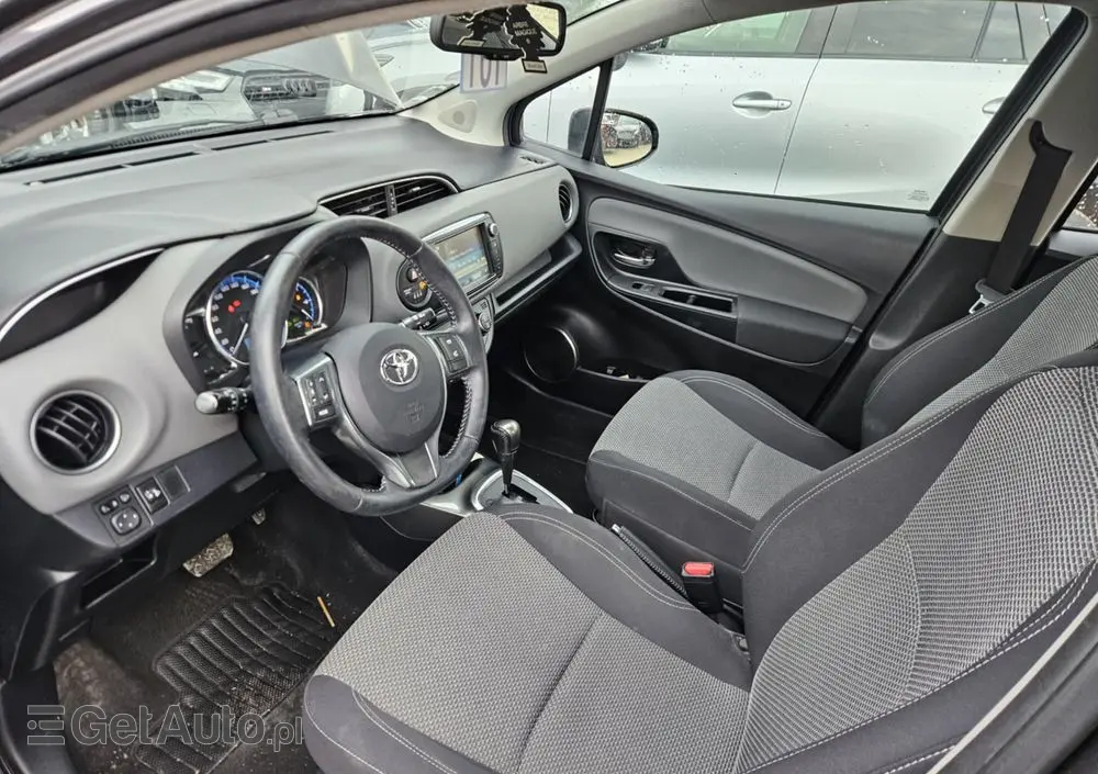 TOYOTA Yaris 1.5 VVT-i Lounge