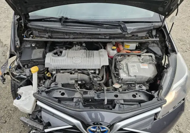 TOYOTA Yaris 1.5 VVT-i Lounge