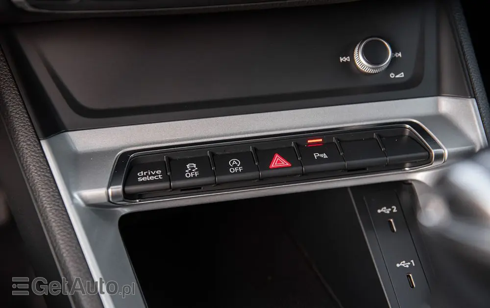 AUDI Q3 35 TFSI S line