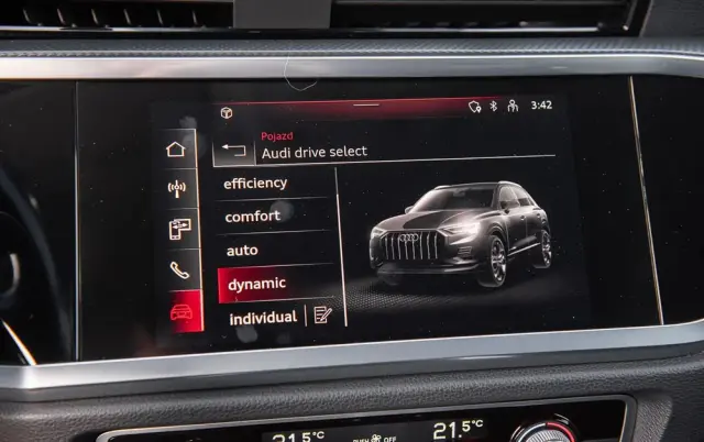 AUDI Q3 35 TFSI S line