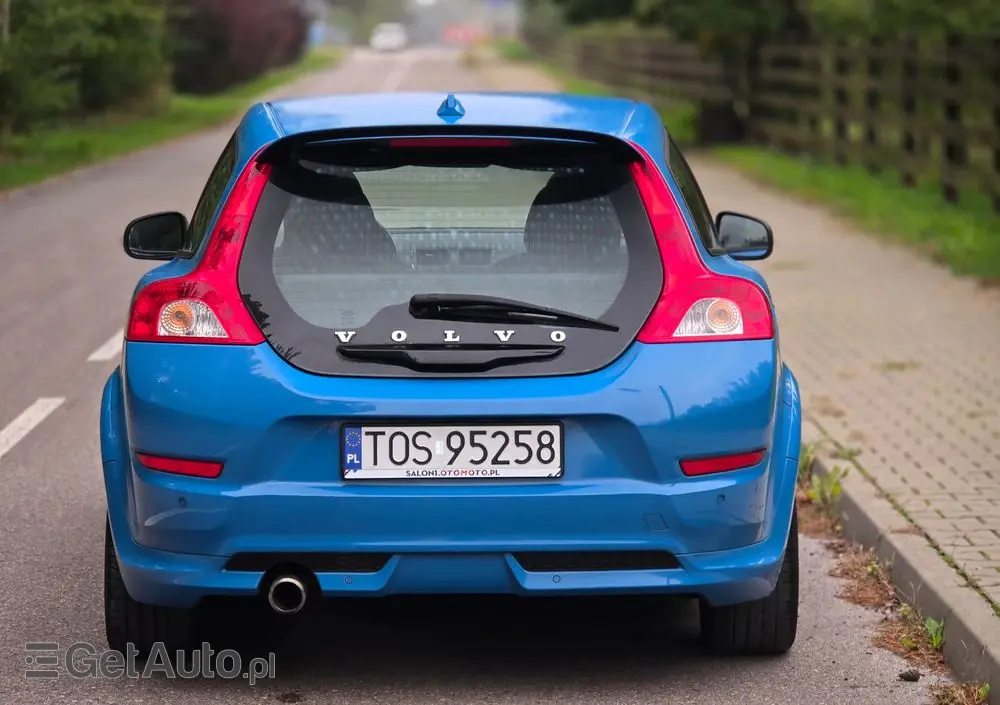 VOLVO C30 D2 DRIVe R-Design