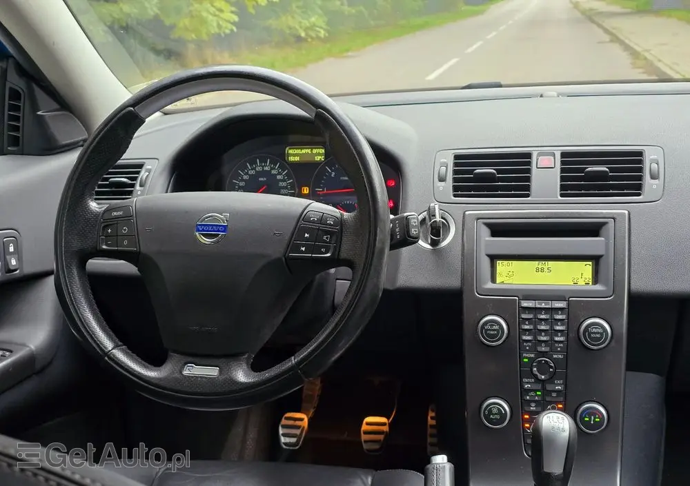 VOLVO C30 D2 DRIVe R-Design