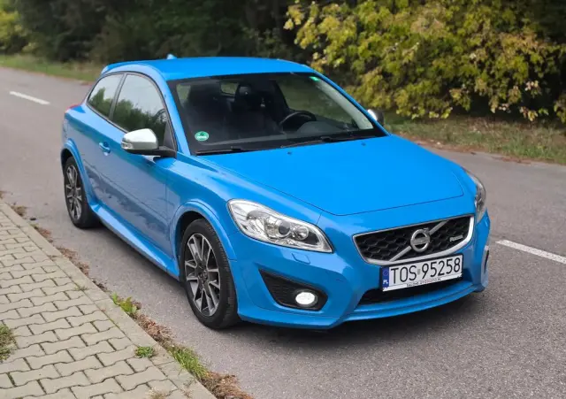 VOLVO C30 D2 DRIVe R-Design