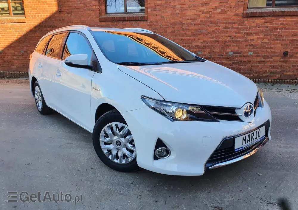 TOYOTA Auris 1.8 HSD Prestige