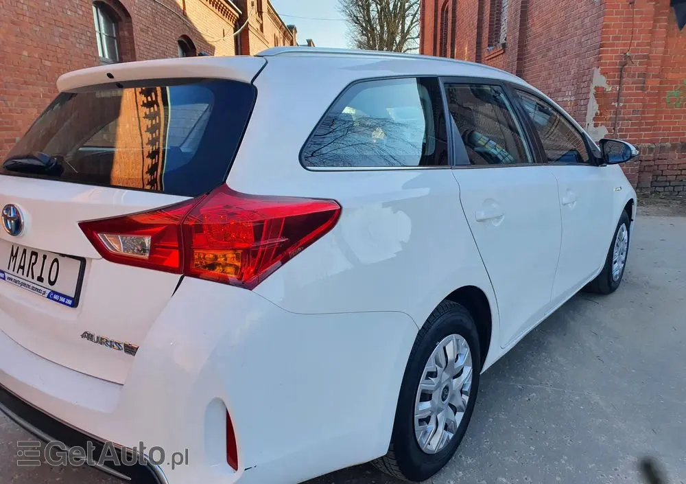 TOYOTA Auris 1.8 HSD Prestige