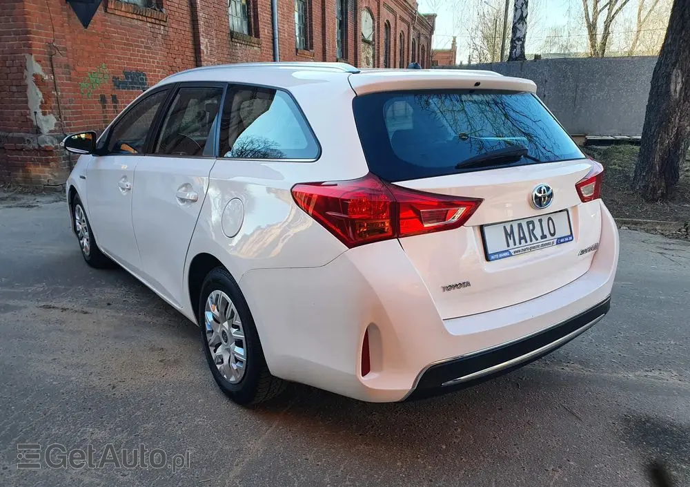 TOYOTA Auris 1.8 HSD Prestige