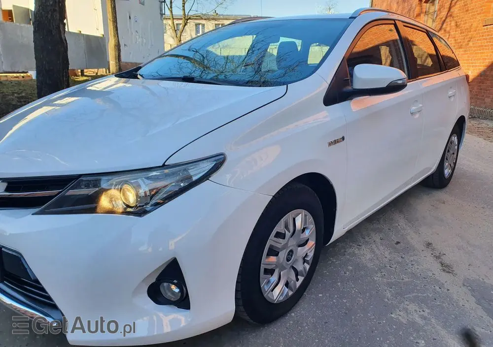 TOYOTA Auris 1.8 HSD Prestige
