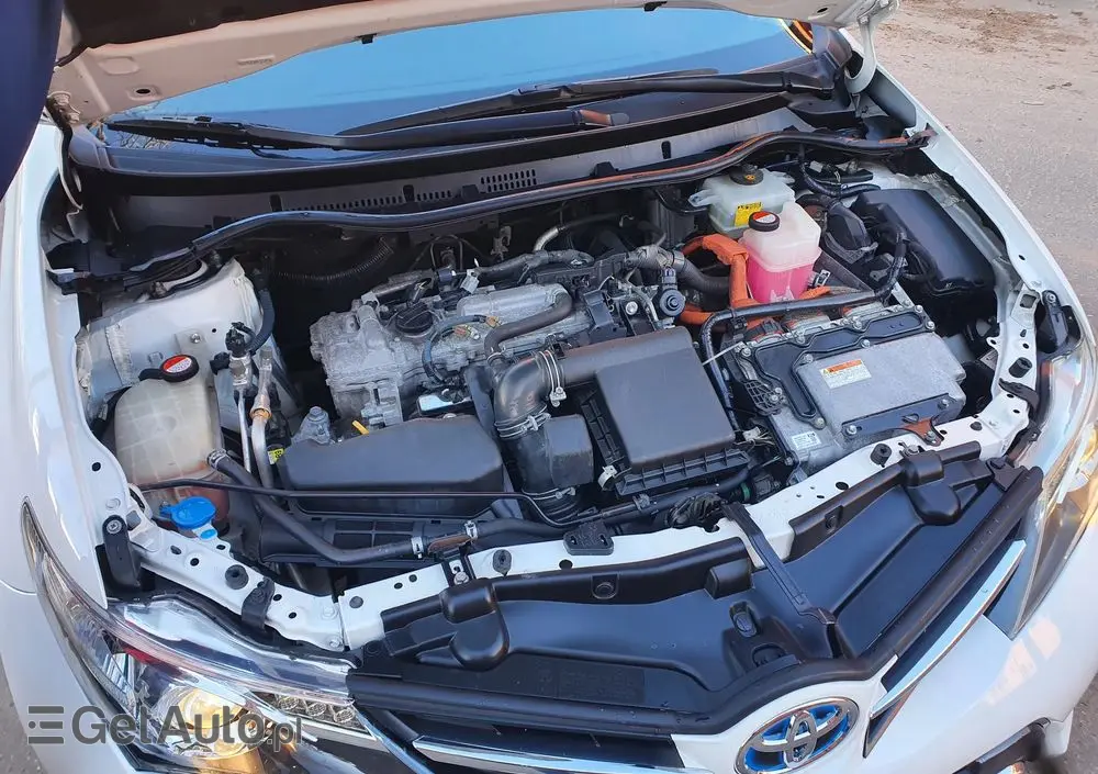 TOYOTA Auris 1.8 HSD Prestige