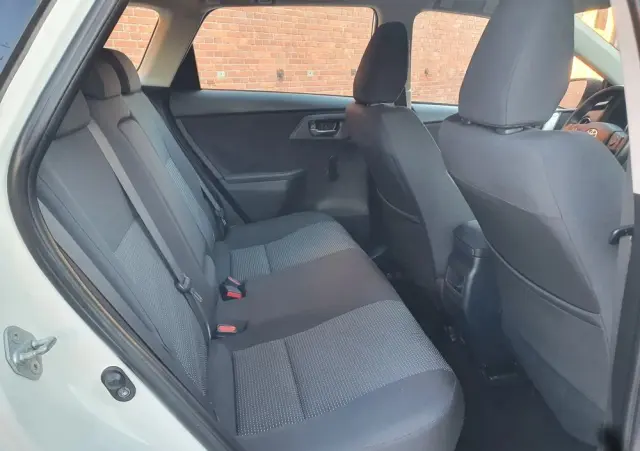 TOYOTA Auris 1.8 HSD Prestige