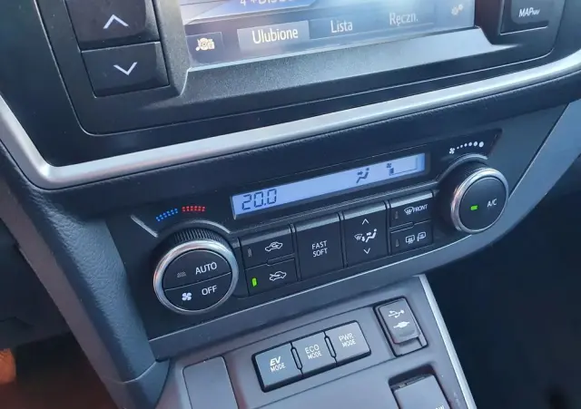 TOYOTA Auris 1.8 HSD Prestige