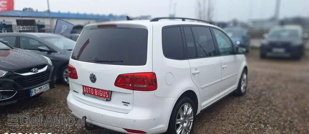 VOLKSWAGEN Touran 