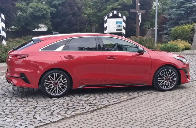 KIA Proceed 