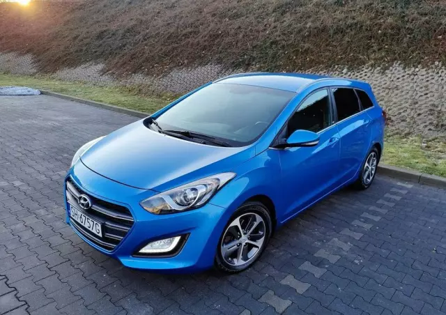 HYUNDAI I30 