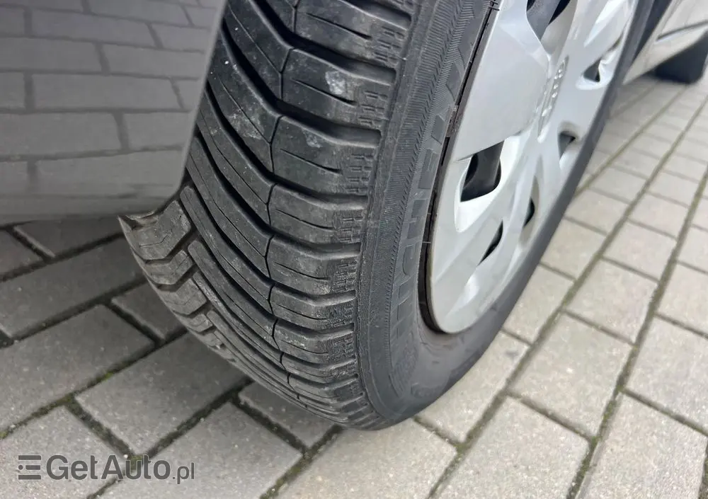 SUBARU Trezia 1.4D Active Edition