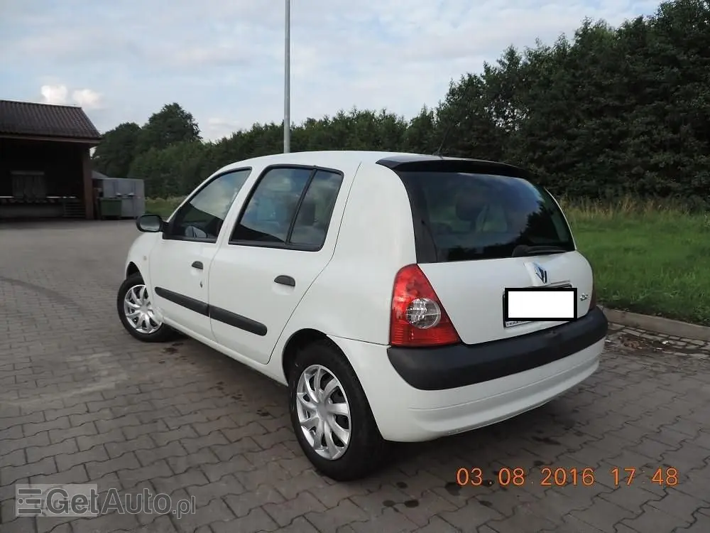 RENAULT Clio 