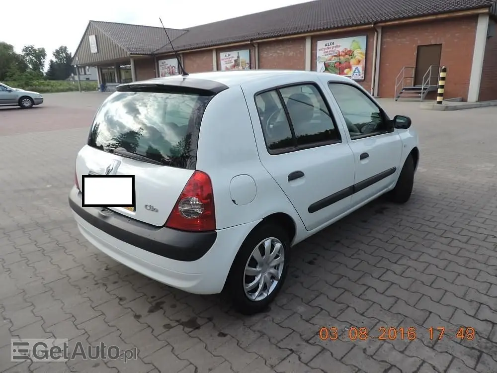 RENAULT Clio 