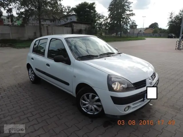 RENAULT Clio 