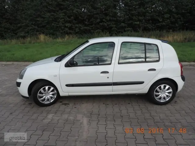 RENAULT Clio 