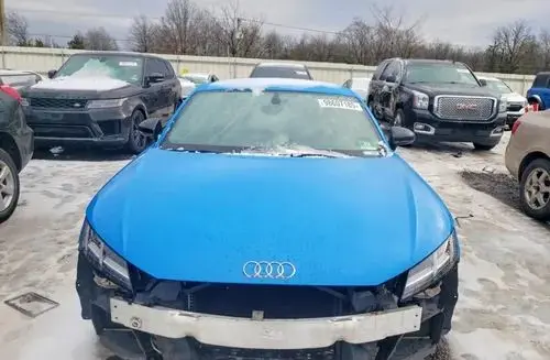 AUDI TT 