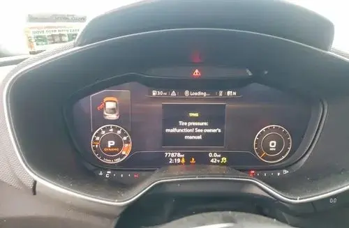 AUDI TT 