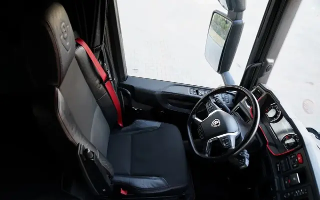 SCANIA S 530 / V8 / RETARDER / KLIMATYZACJA POSTOJOWA  / 