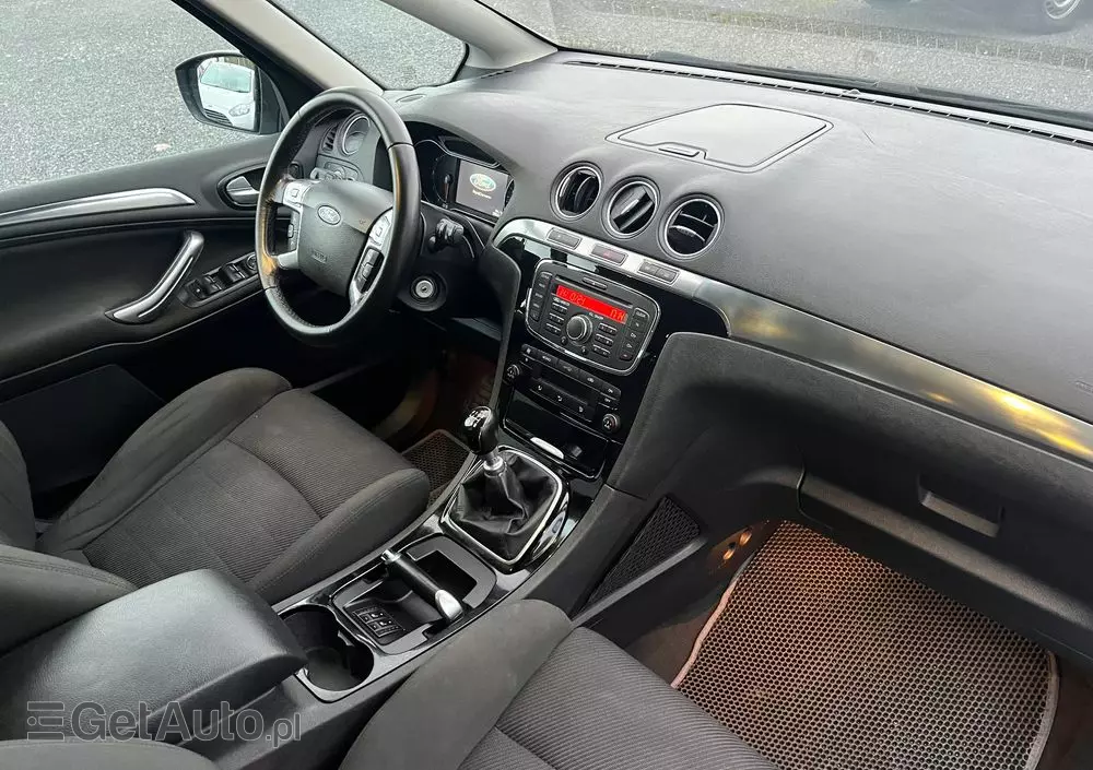 FORD S-Max 2.0 TDCi DPF Titanium