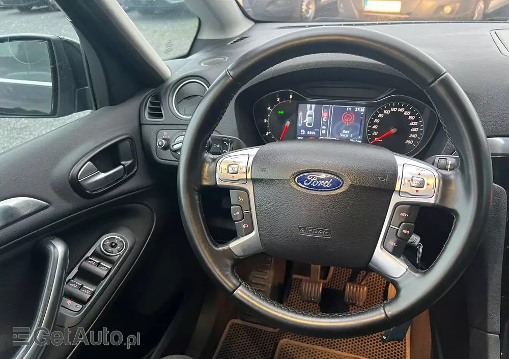 FORD S-Max 2.0 TDCi DPF Titanium