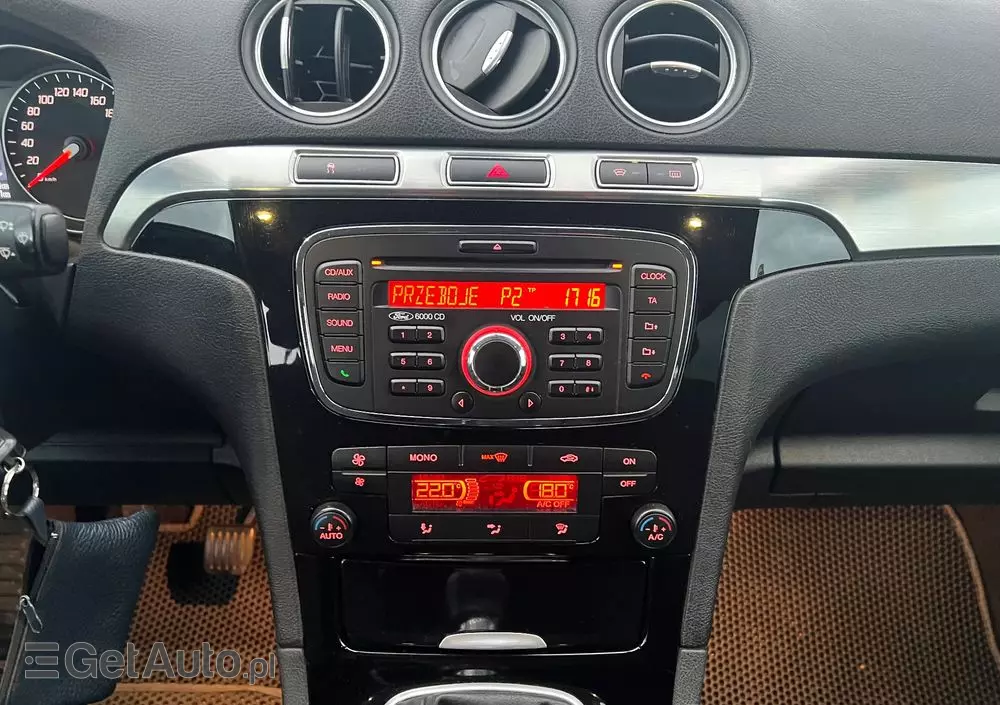 FORD S-Max 2.0 TDCi DPF Titanium