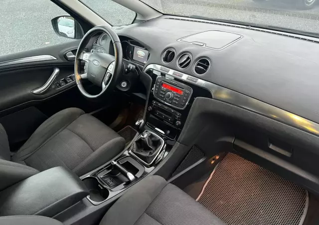 FORD S-Max 2.0 TDCi DPF Titanium