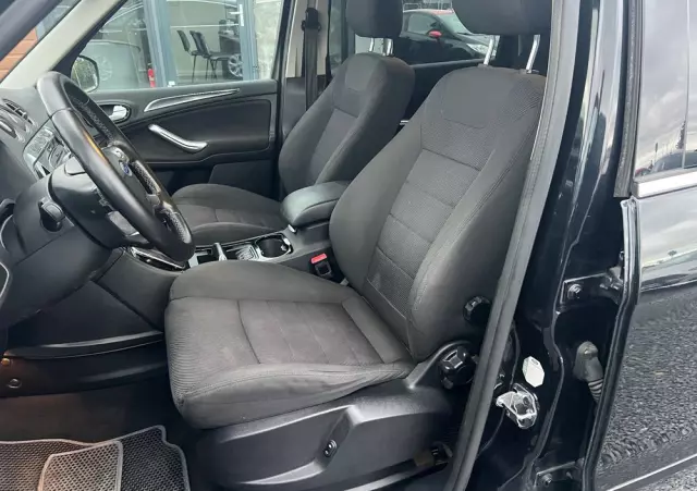 FORD S-Max 2.0 TDCi DPF Titanium