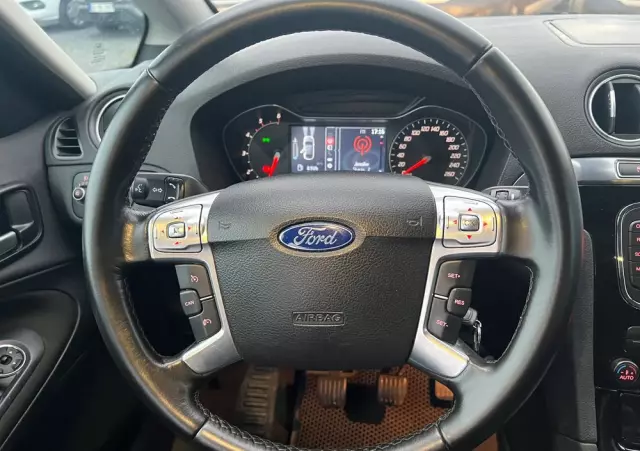 FORD S-Max 2.0 TDCi DPF Titanium