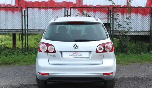 VOLKSWAGEN Golf Plus 