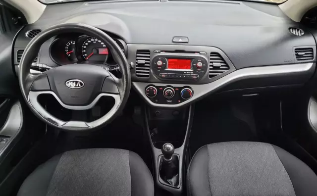 KIA Picanto 1.0 Dream Team Edition