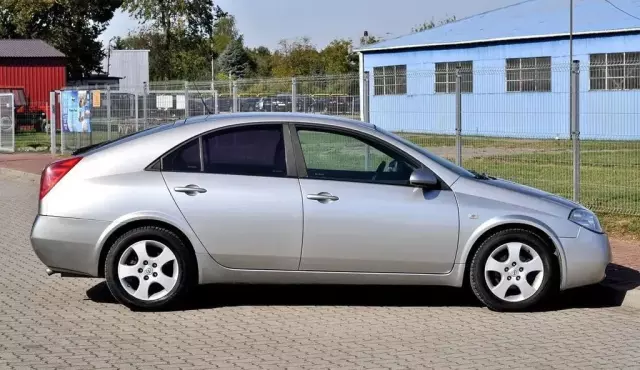 NISSAN Primera 
