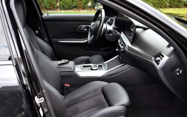 BMW Seria 3 320d xDrive M Sport sport