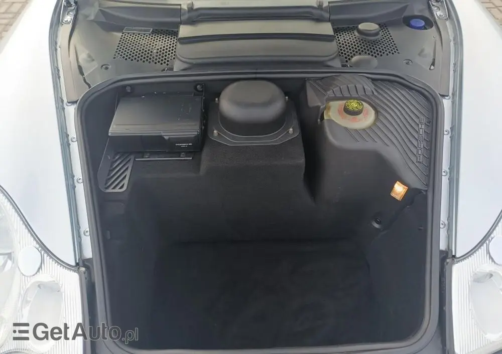 PORSCHE 911 Carrera 4S