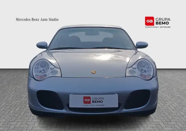 PORSCHE 911 Carrera 4S