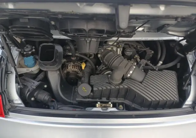 PORSCHE 911 Carrera 4S