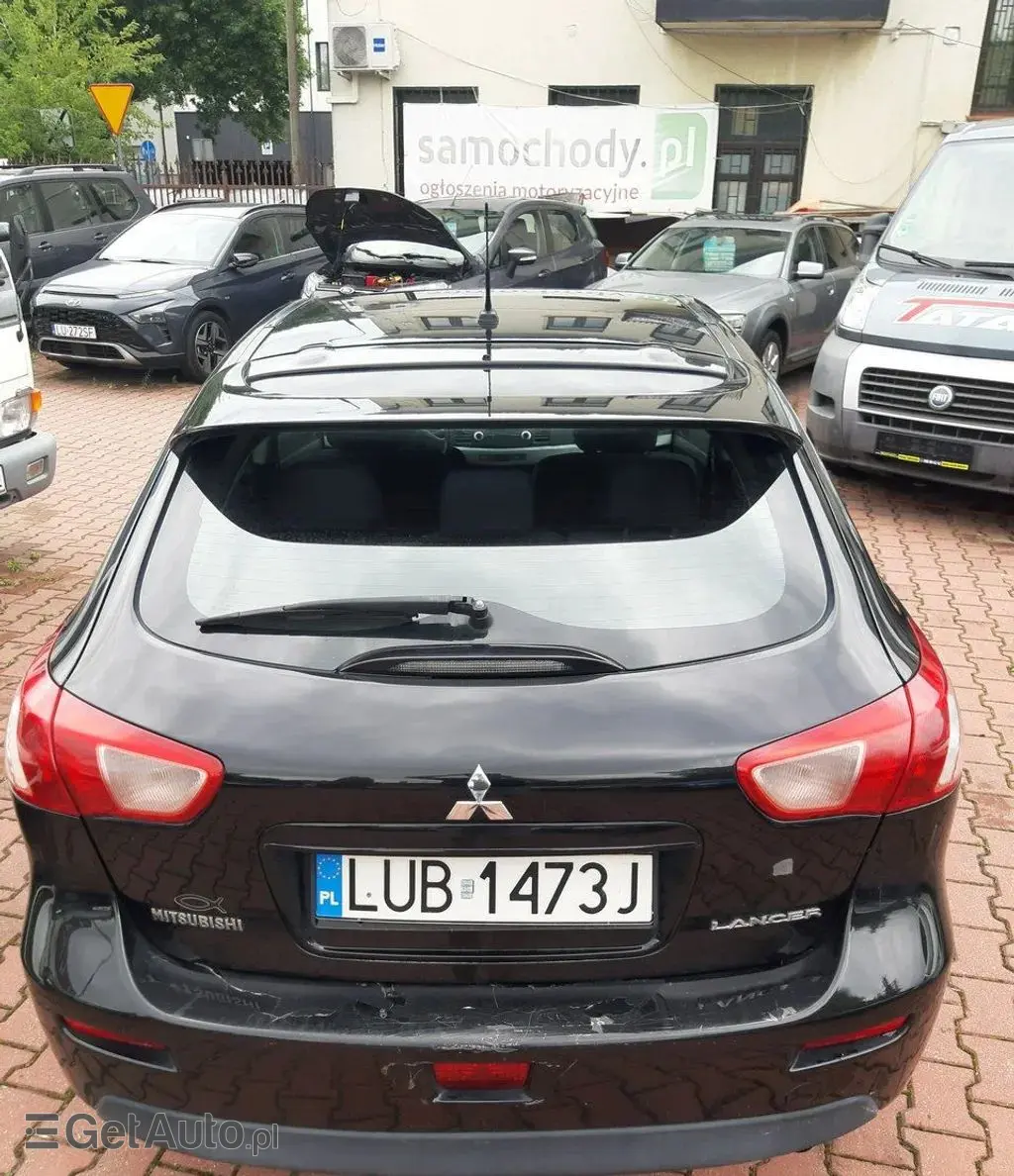 MITSUBISHI Lancer 