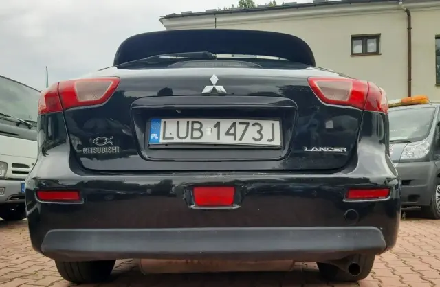 MITSUBISHI Lancer 