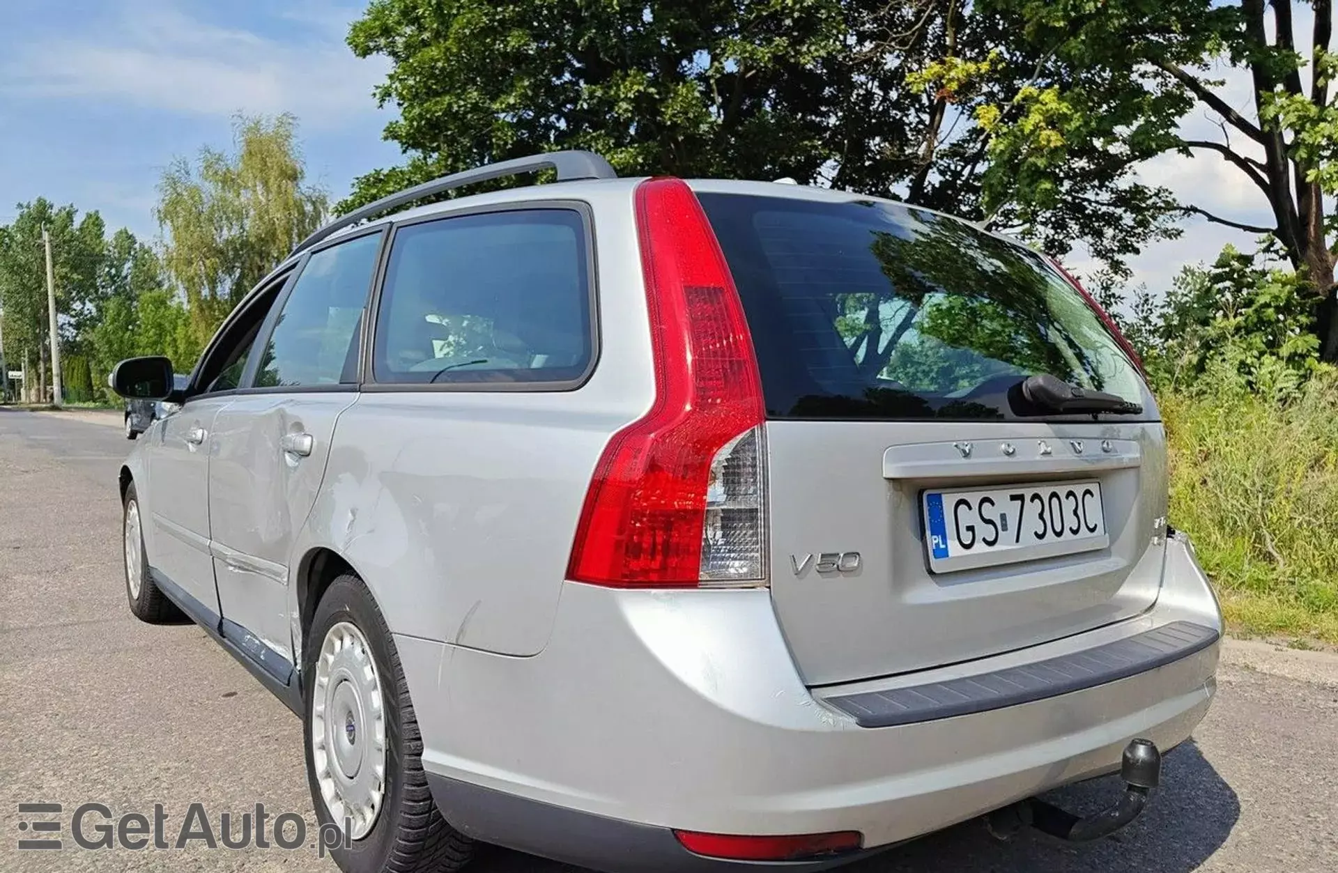 VOLVO V50 