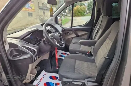 FORD Tourneo Custom 