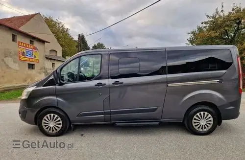 FORD Tourneo Custom 