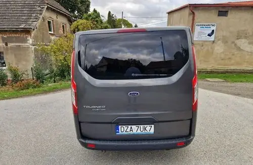 FORD Tourneo Custom 