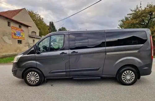 FORD Tourneo Custom 